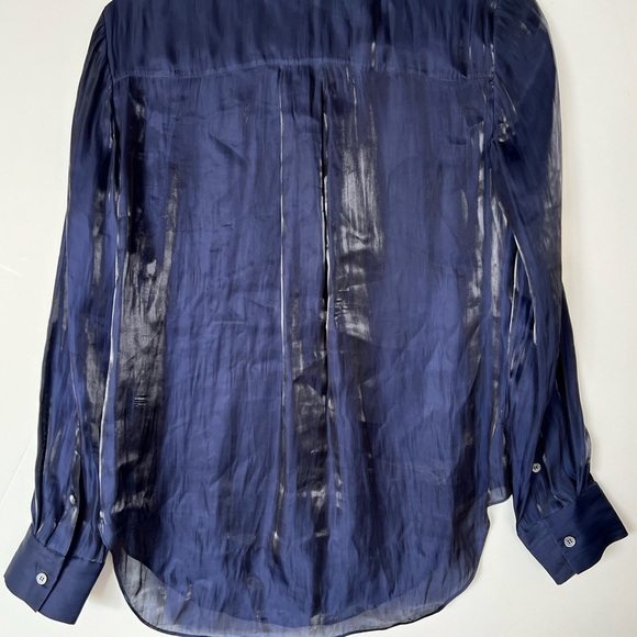 Elegant Dark Blue Button-Up Shirt - Picture 2 of 6